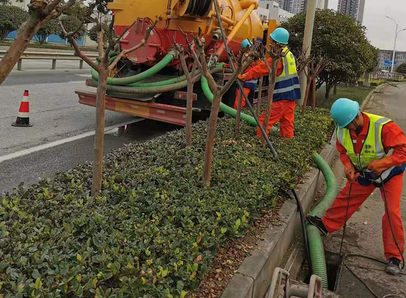 临城镇市政管道清淤